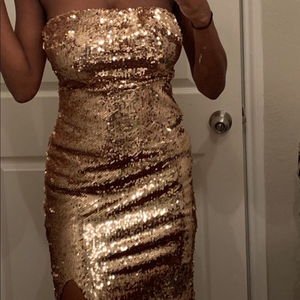 GOLD PROM DRESS - Picture 2 of 6